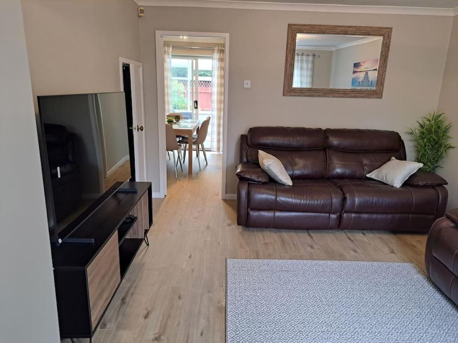 Villa Modern Living In Hull Kingston upon Hull Exterior foto