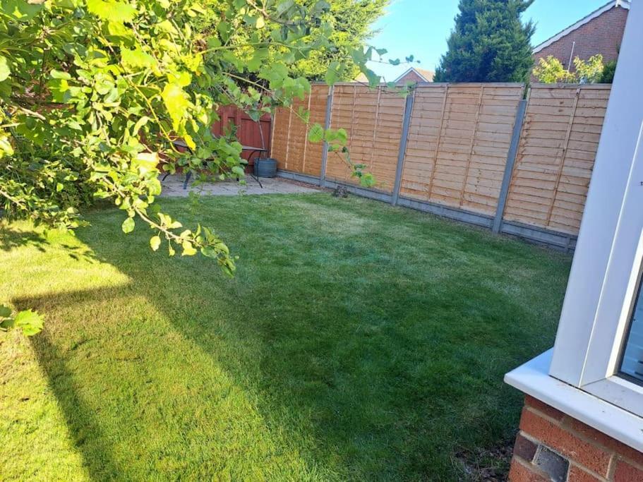 Villa Modern Living In Hull Kingston upon Hull Exterior foto
