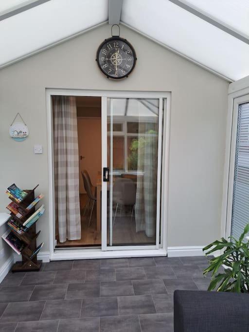 Villa Modern Living In Hull Kingston upon Hull Exterior foto